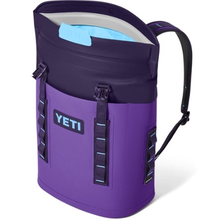 YETI Hopper M12 Backpack Soft Cooler 4