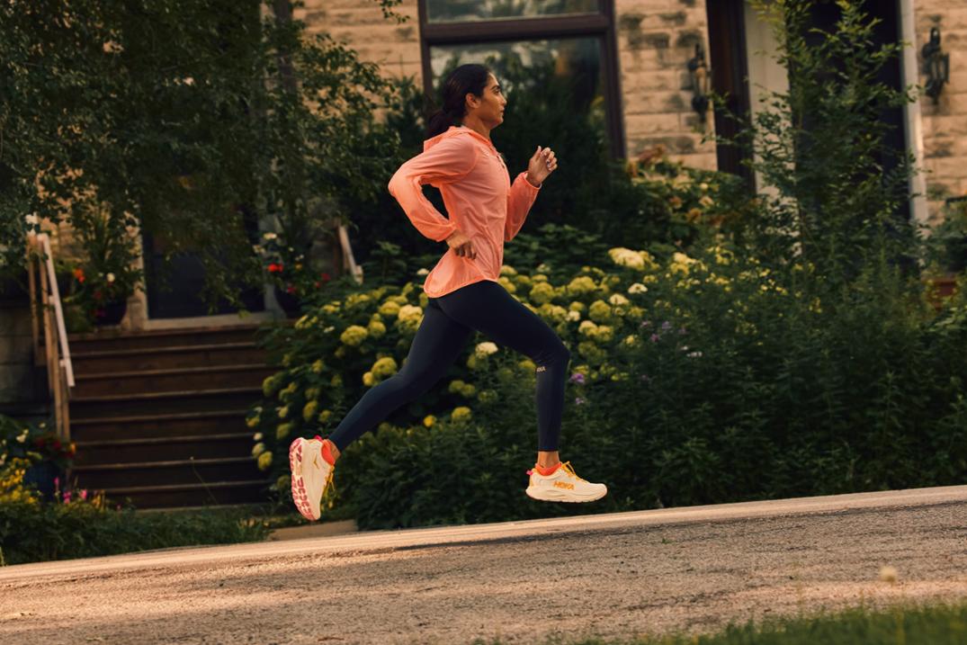 Location Image for Gaviota 6 Road-Running Shoes - Women's