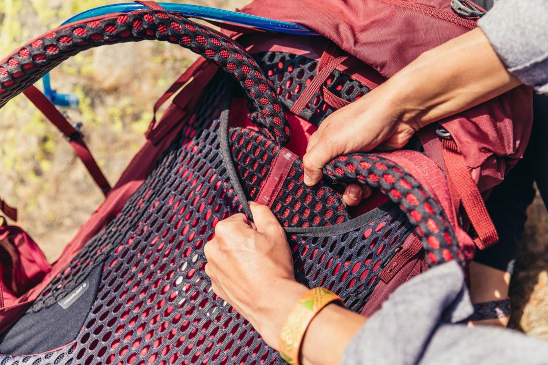 Location Image for Kalmia 60 Pack - Closeout - Women's