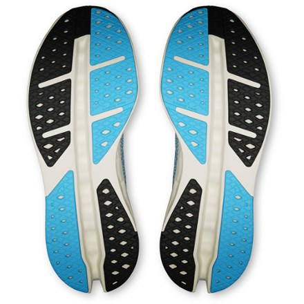 On Cloudsurfer Max Road-Running Shoes - Men's 5