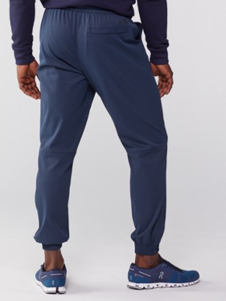 The North Face Standard Jogger Pants - Men's 2