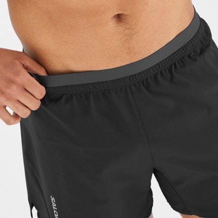 Salomon Cross 5" Shorts - Men's 4