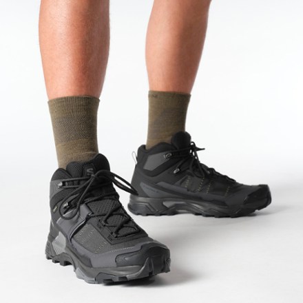 X Ultra 5 Mid GORE-TEX Hiking Boots - Men's