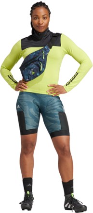 female bike shorts