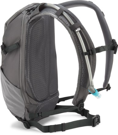 REI Co-op Link 10 L Hydration Pack 8