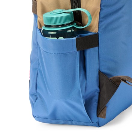 Topo Designs Light Pack Water bottle pocket (Water bottle sold separately)