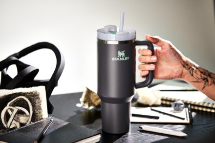 Stanley Quencher H2.0 FlowState Tumbler - 40 fl. oz. 4