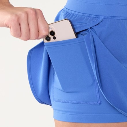 Vuori Daily Speed Shorts - Women's 4