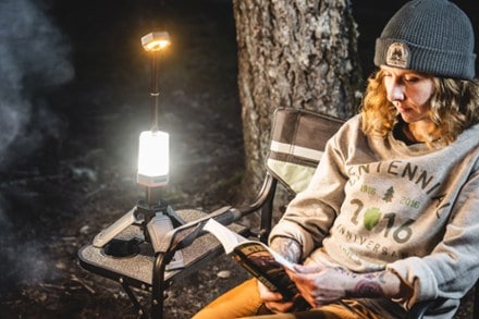 Coast EAL75R 2000 Lumen Voice-Control Rechargeable Telescoping Lantern 10