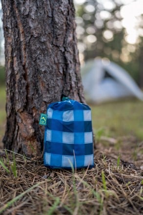 Adventure Ready Adjustable Picnic Table Cover 6