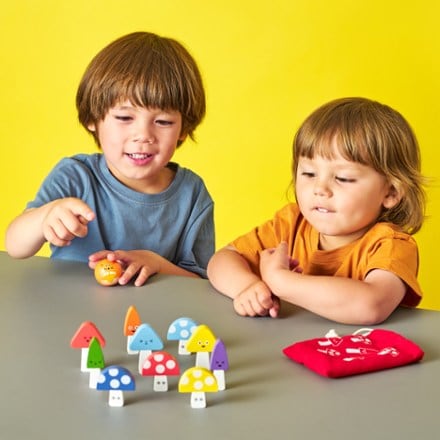 Kikkerland Mini Mushroom Bowling Game 6
