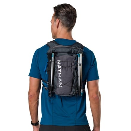Nathan TrailMix 2.0 12 L Hydration Pack 1
