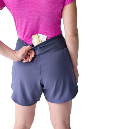 Brooks 2-in-1 Chaser 5" Shorts 2.0 - Women's 5