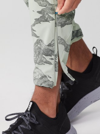 Janji Atlas Tech Pants - Men's 4