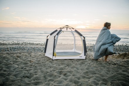 Veer Basecamp Shelter 8