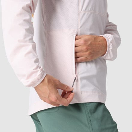 Outdoor Research Astroman Air Sun Hoodie - Women's 6