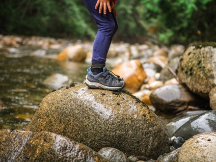 Keen Kids' Targhee Low Shoe – Outdoor Hiking Shoes For Boys & Girls, Secure Fit Lace System