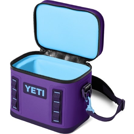 YETI Hopper Flip 8 Soft Cooler 4