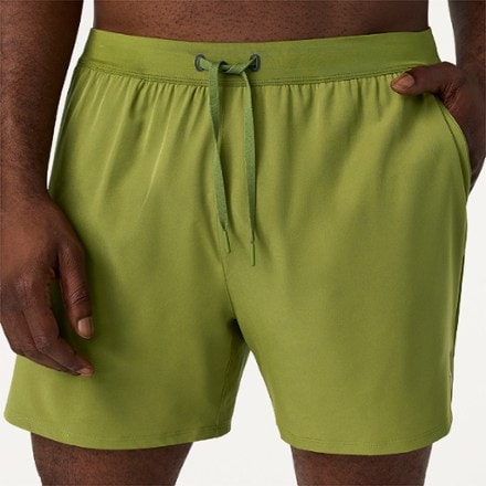 Vuori Course Shorts Lined 5" - Men's 8