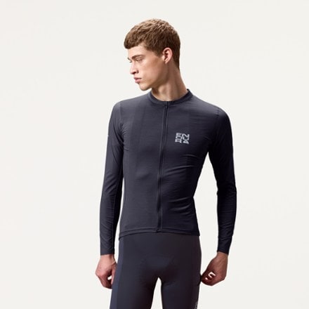 Endura Alltrack Ride Long-Sleeve Cycling Jersey - Men's 1