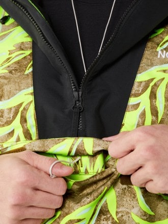 The North Face Silvani Anorak - Men's 8