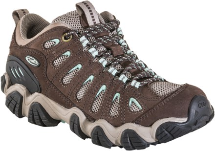 women's low hiking shoes