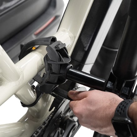 Yakima OnRamp LX 2-Bike Hitch Rack 10