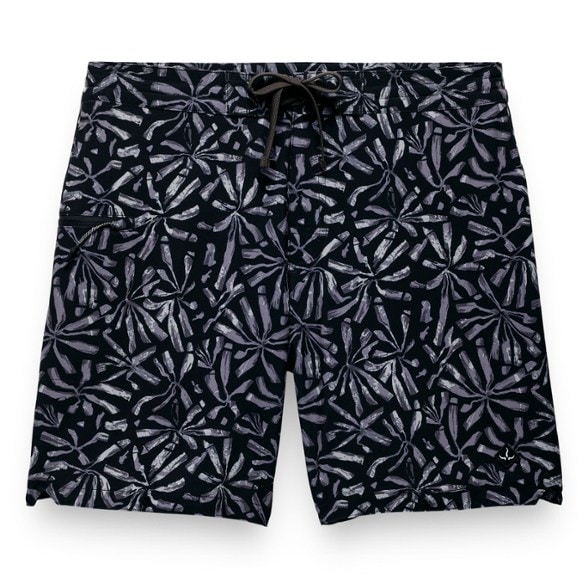 Product Image of color Black Grounded