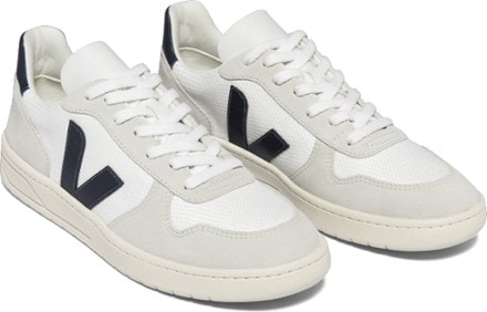 V 10 B Mesh Shoes Men s