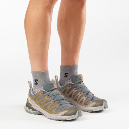 Salomon XA Pro 3D V9 Trail Shoes - Men's 6