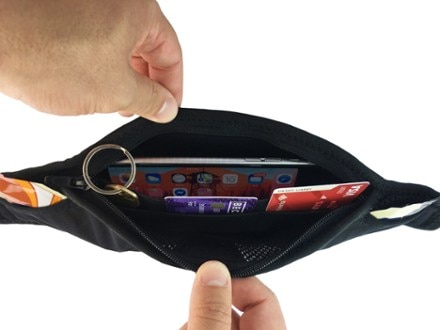 Amphipod Airflow Endurance Waist Pack 2