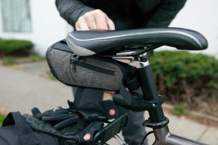 Two Wheel Gear Commute Seat Pack - Large 7