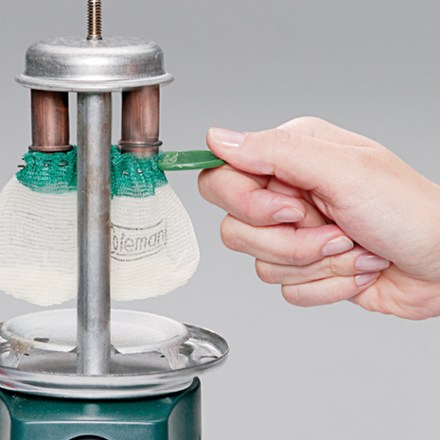 Deluxe Propane Lantern with Hard-Shell Case
