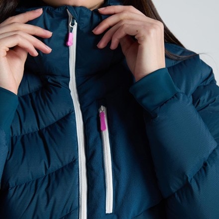 SENIQ Wild Puff Packable Down Hoodie - Women's 3