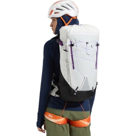 La Sportiva Granite 32 Pack 9