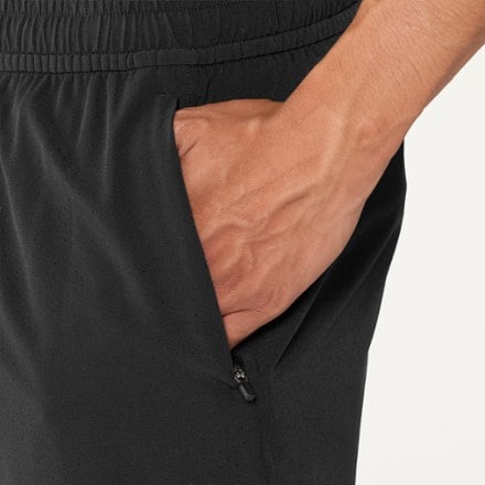 Vuori Kore Breathe Lined 7" Shorts - Men's 4