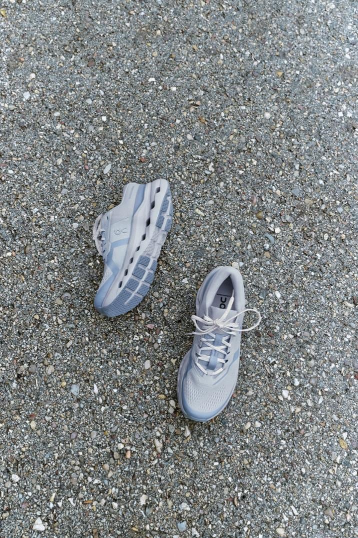 Location Image for Cloudrunner 3 Road-Running Shoes - Women's