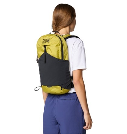 Mountain Hardwear Field Day 16 L Pack 1