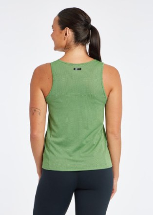Oiselle Flyout Trail Tank Top - Women's 2