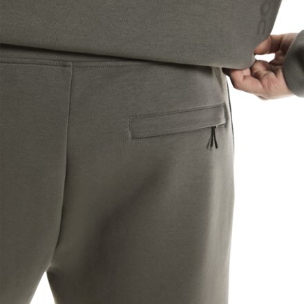 On Focus Tech Sweatpants - Men's 6