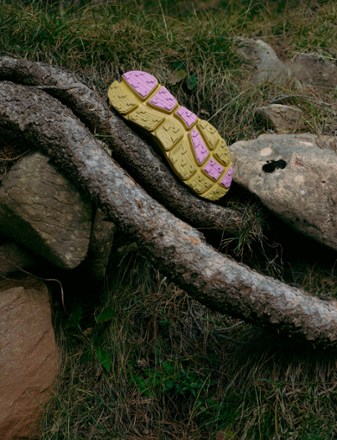 Location Image for Cloudsoma Trail-Running Shoes - Women's