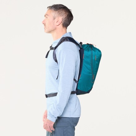 REI Co-op Flash 18 Pack 2