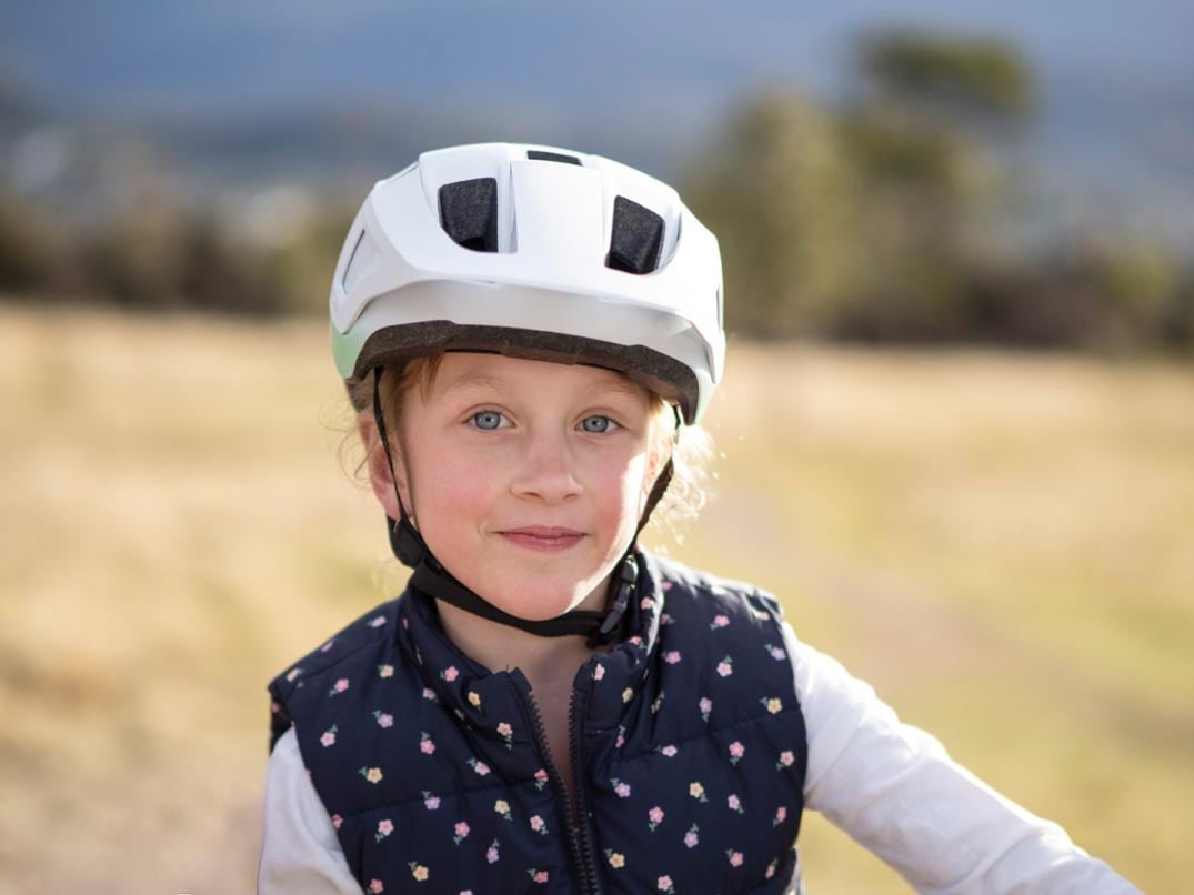 Location Image for Finch KinetiCore Bike Helmet - Kids'