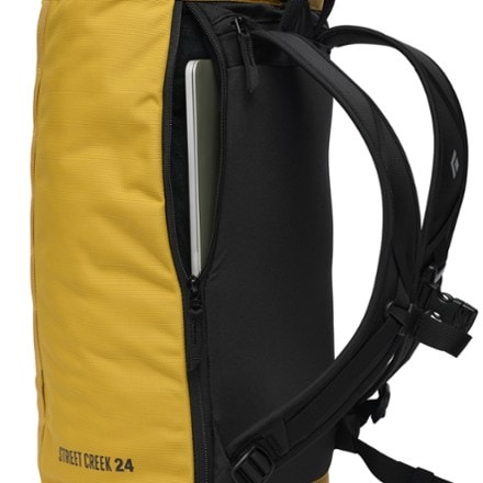Black Diamond Street Creek 24 Pack 3