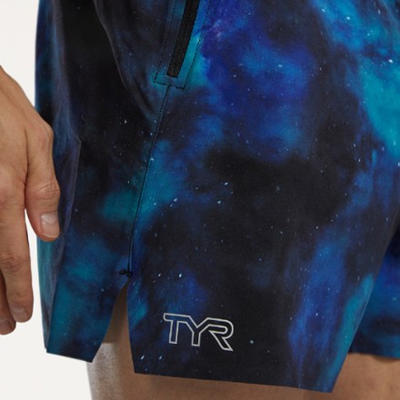 TYR Momentum Unlined 6" Shorts - Men's 5
