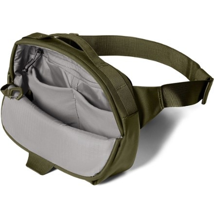 YETI Ranchero 4 L Crossbody Bag 2
