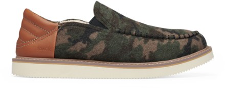 Sanuk Cozy Vibe Low SM Camo Slippers - Men's 0