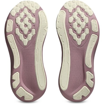 ASICS GEL-Kayano 33 Road-Running Shoes - Women's 4