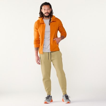 On Focus Tech Sweatpants - Men's 3