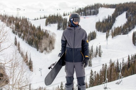 Location Image for A.M.F. Bib Snow Pants - Men's